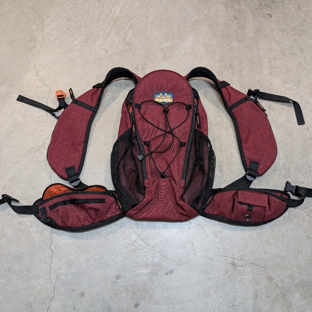 Red muttRuk Backpack - Picture 2 of 6